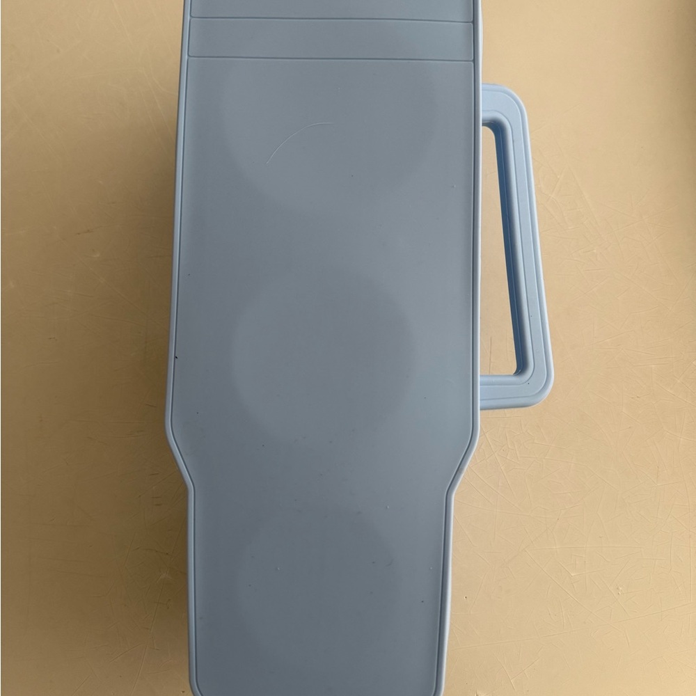 Tumbler ice tray